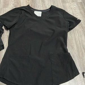 Black medium sketchers scrub top